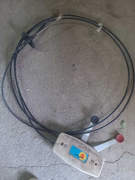 EVINRUDE - 20CP, 2 timpi, cizmă scurtă, comenzi la distanță