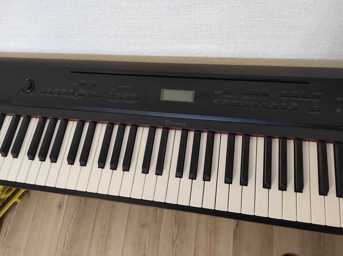 Цифровое пианино Casio PX-330