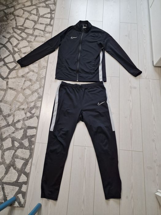 Екип*Анцуг*Nike Dry Fit*