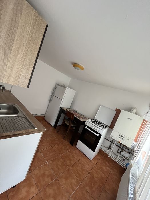 Vând casă în Tg Cărbunești