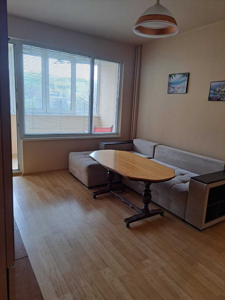 Дава се под наем Двустаен апартамент в Варна, Трошево - 40 кв.м за 295.8 € - Снимка #1