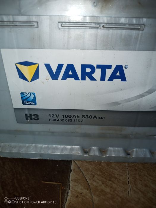 Акумулатор VARTA100AH