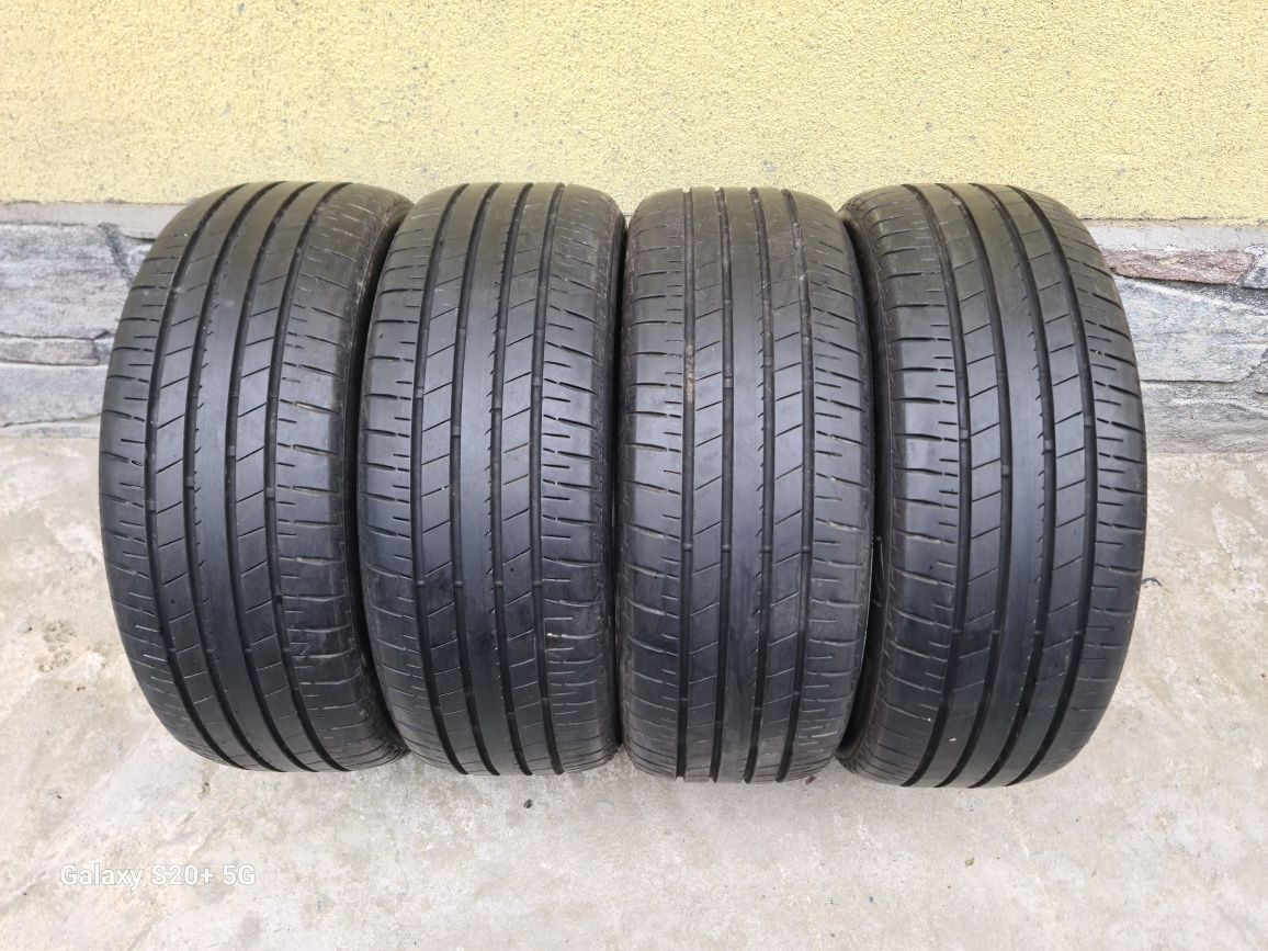 225/ 45/ R19 Bridgestone