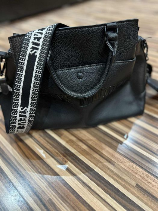 Черна чанта Steve Madden