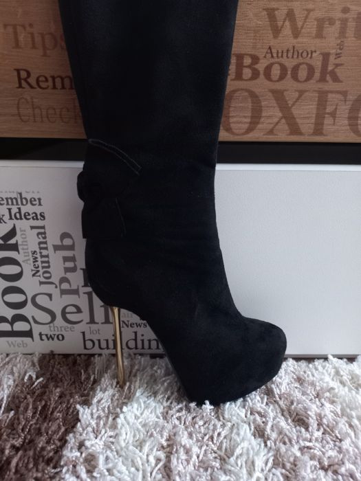 Продам ботфорды в отличном состоянии