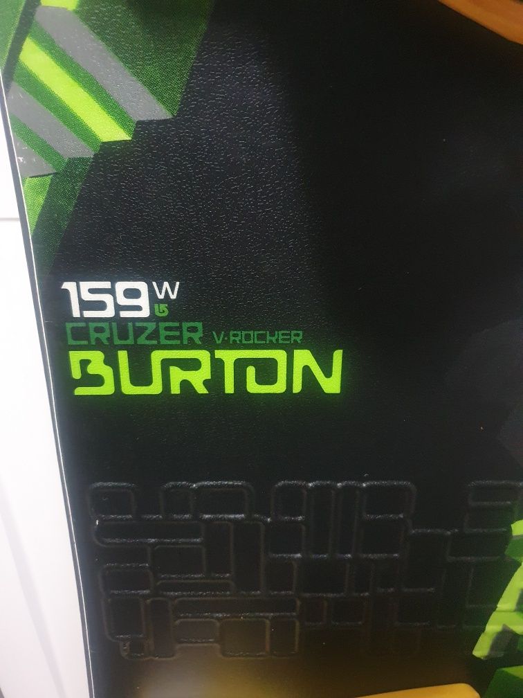 Placa snowboard Burton Cruzer 159 Wide Rocker cu legaturi Burton