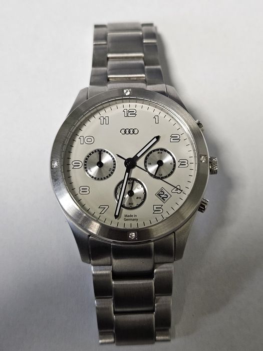 Елегантен дамски часовник Audi Chronograph