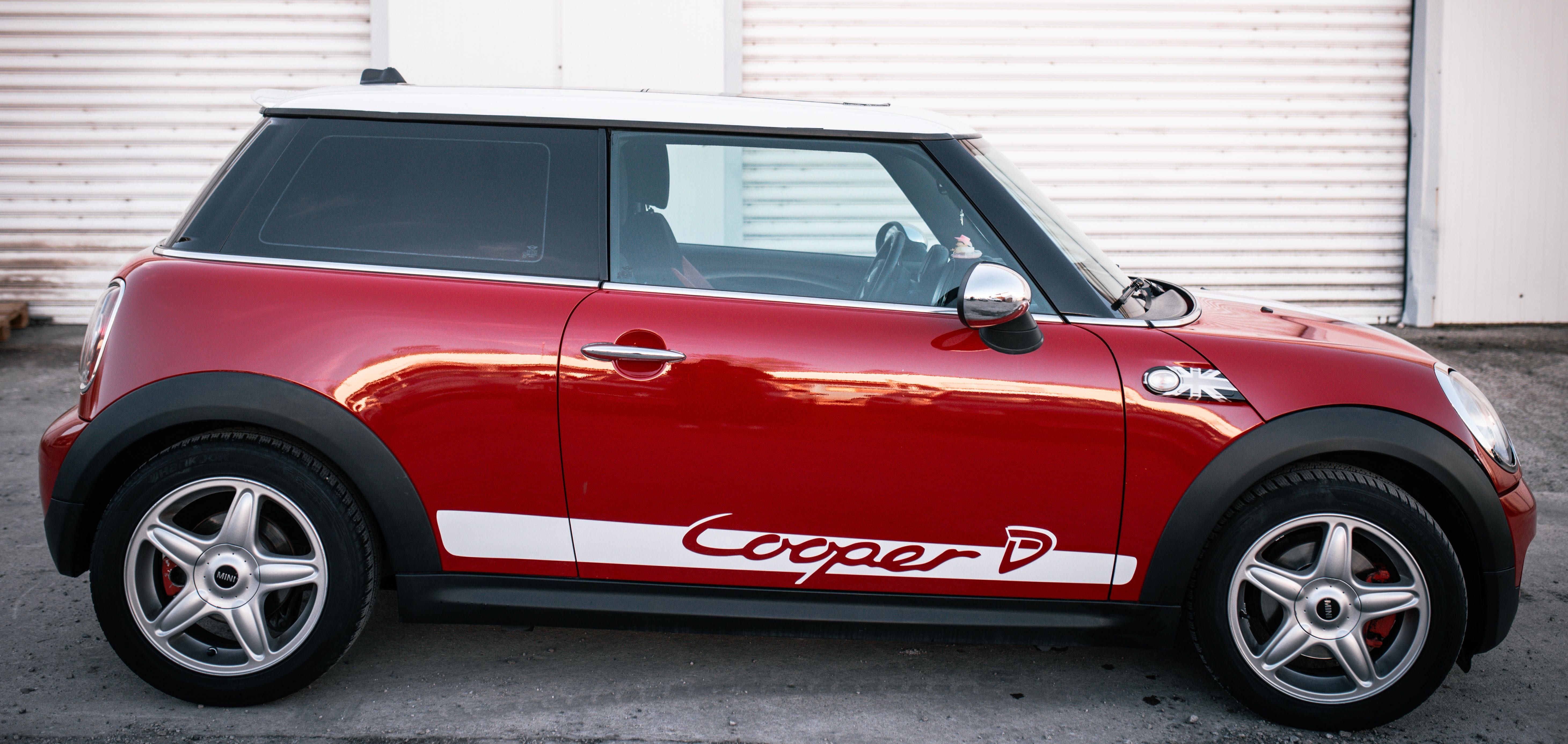 Продавам MINI COOPER D R56 1.6d