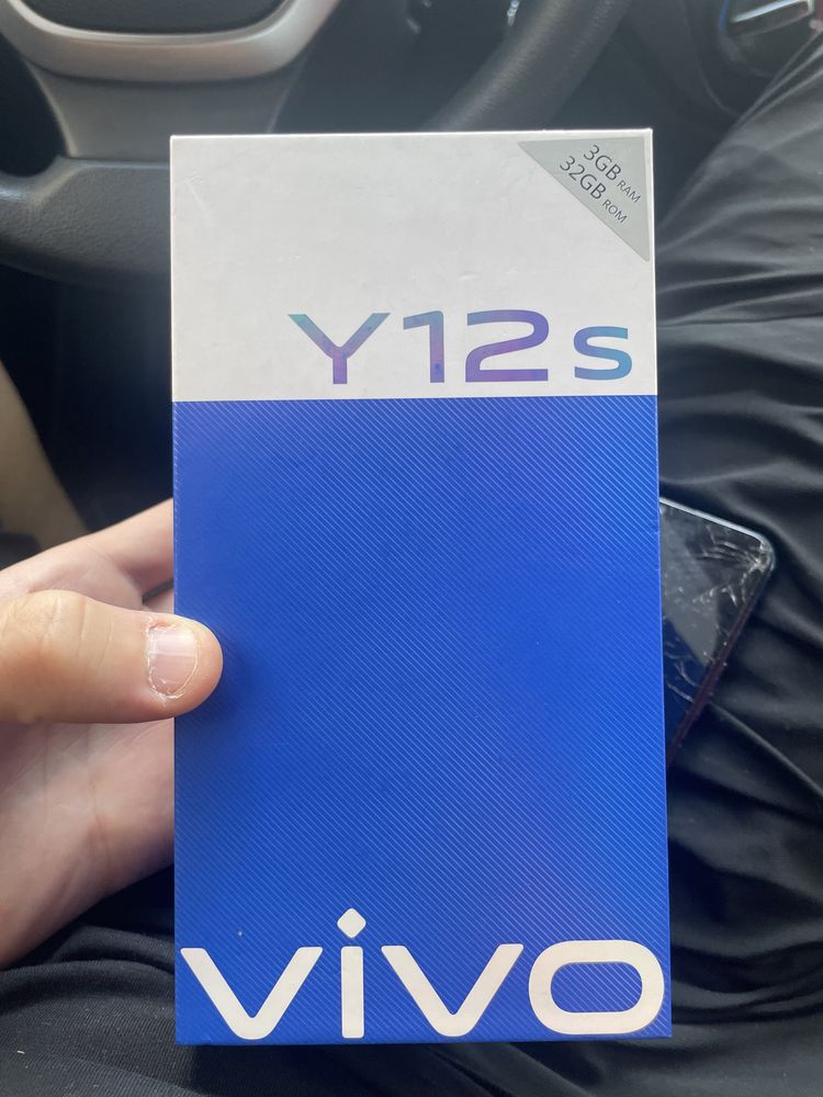 Vivo y12s 32 гб телевон