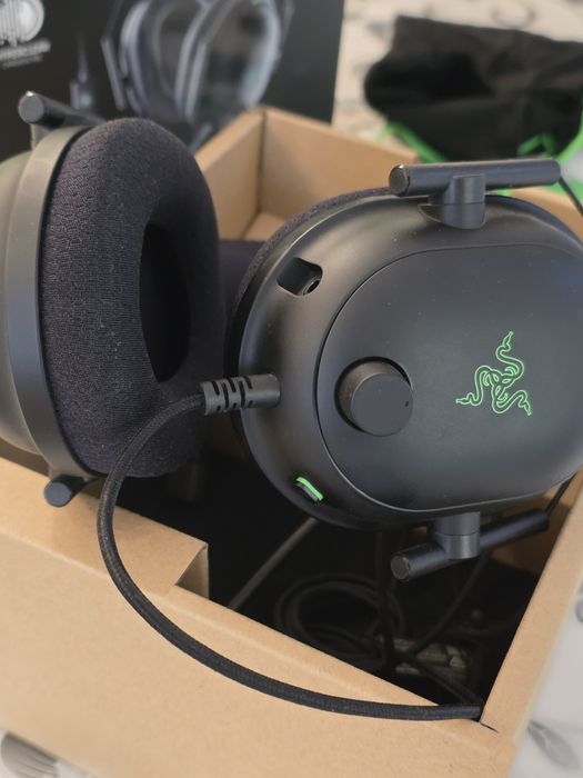 Căsti Razer Blackshark V2 + USB Sound Card