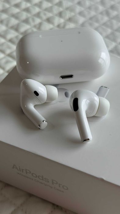 Apple Airpods Pro (Gen 1)
