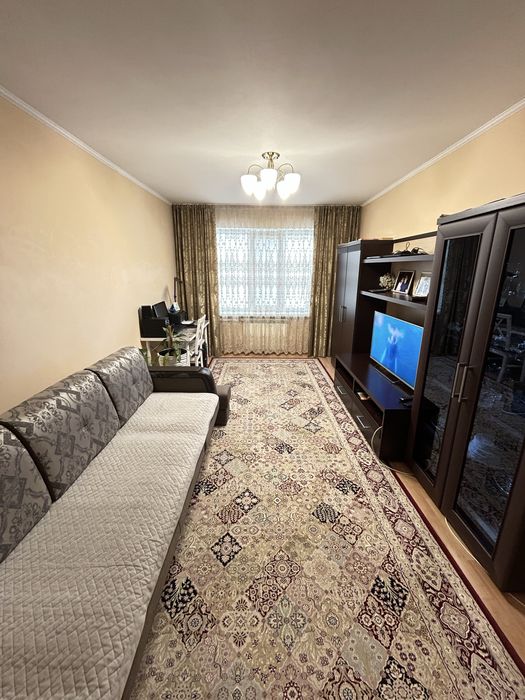 3 к.кв в 11 мкр.