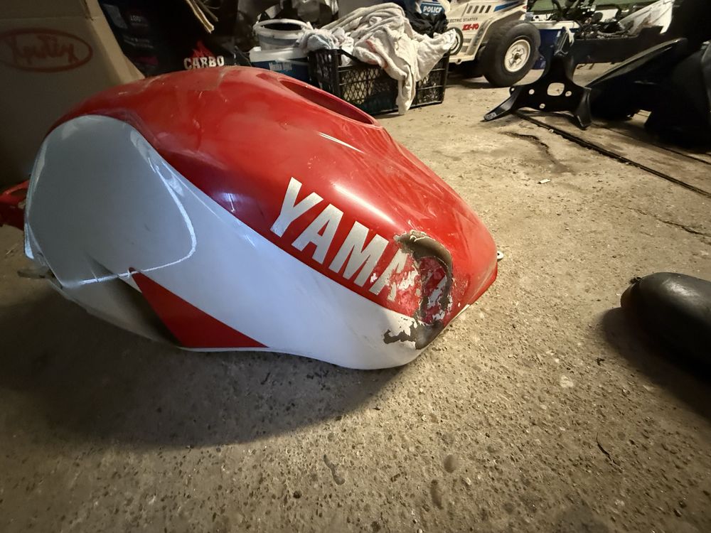 Yamaha YZF R6 99-02 резервоар
