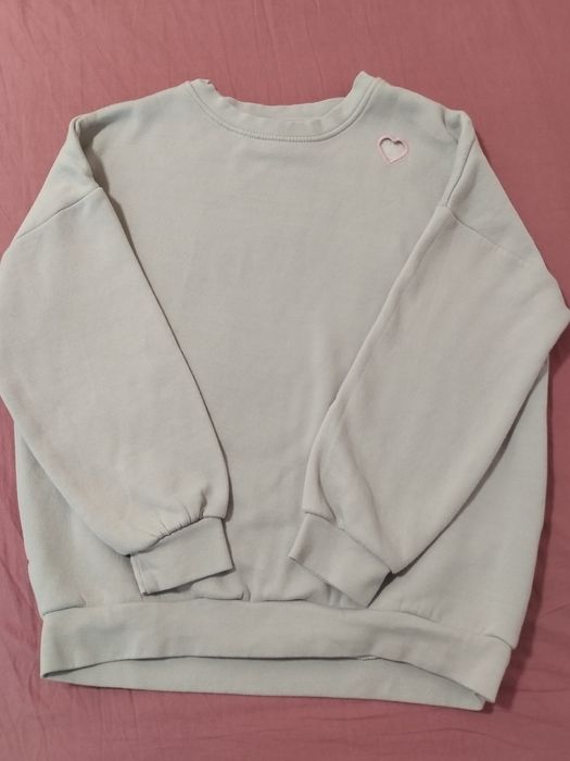 Детска блуза с мотиви на ръкавите