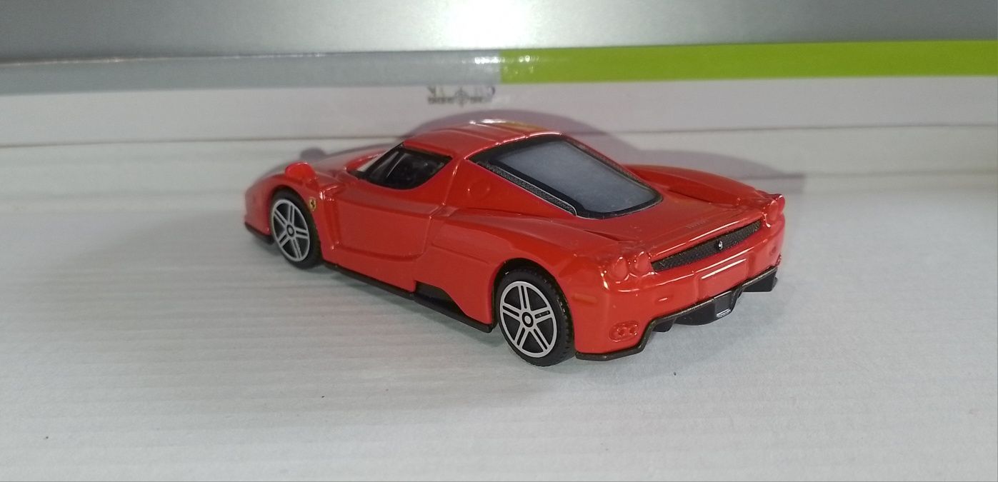 Ferrari Enzo, мащаб 1/43