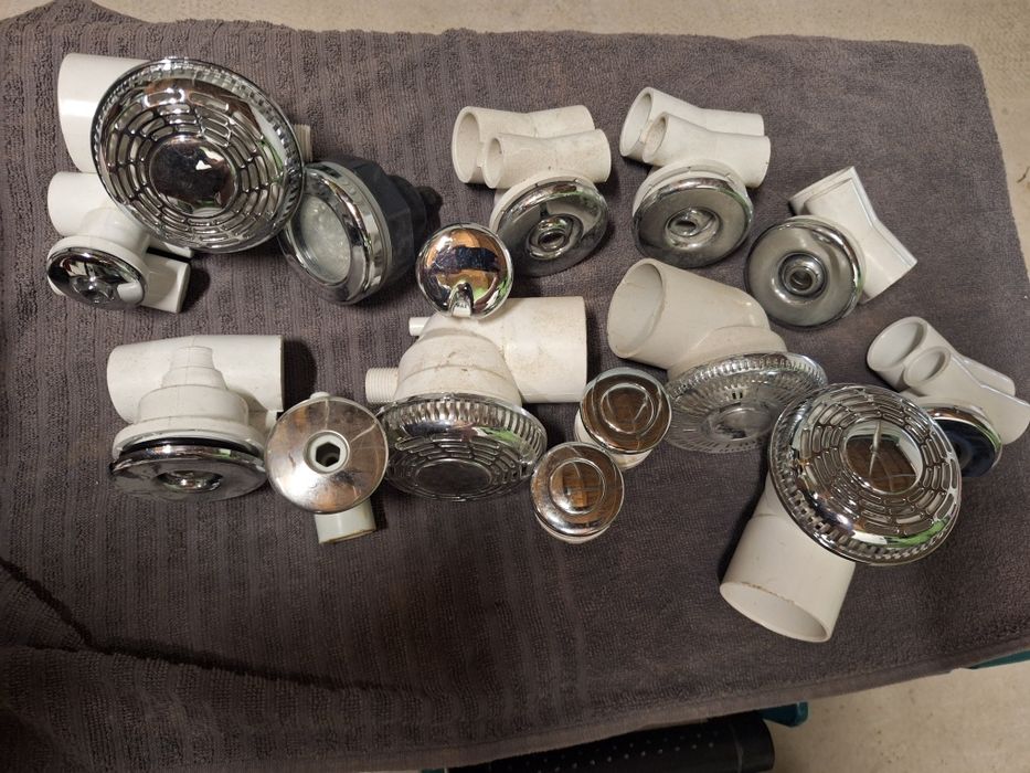 vând piese ,accesorii diuze noi pentru jacuzzi