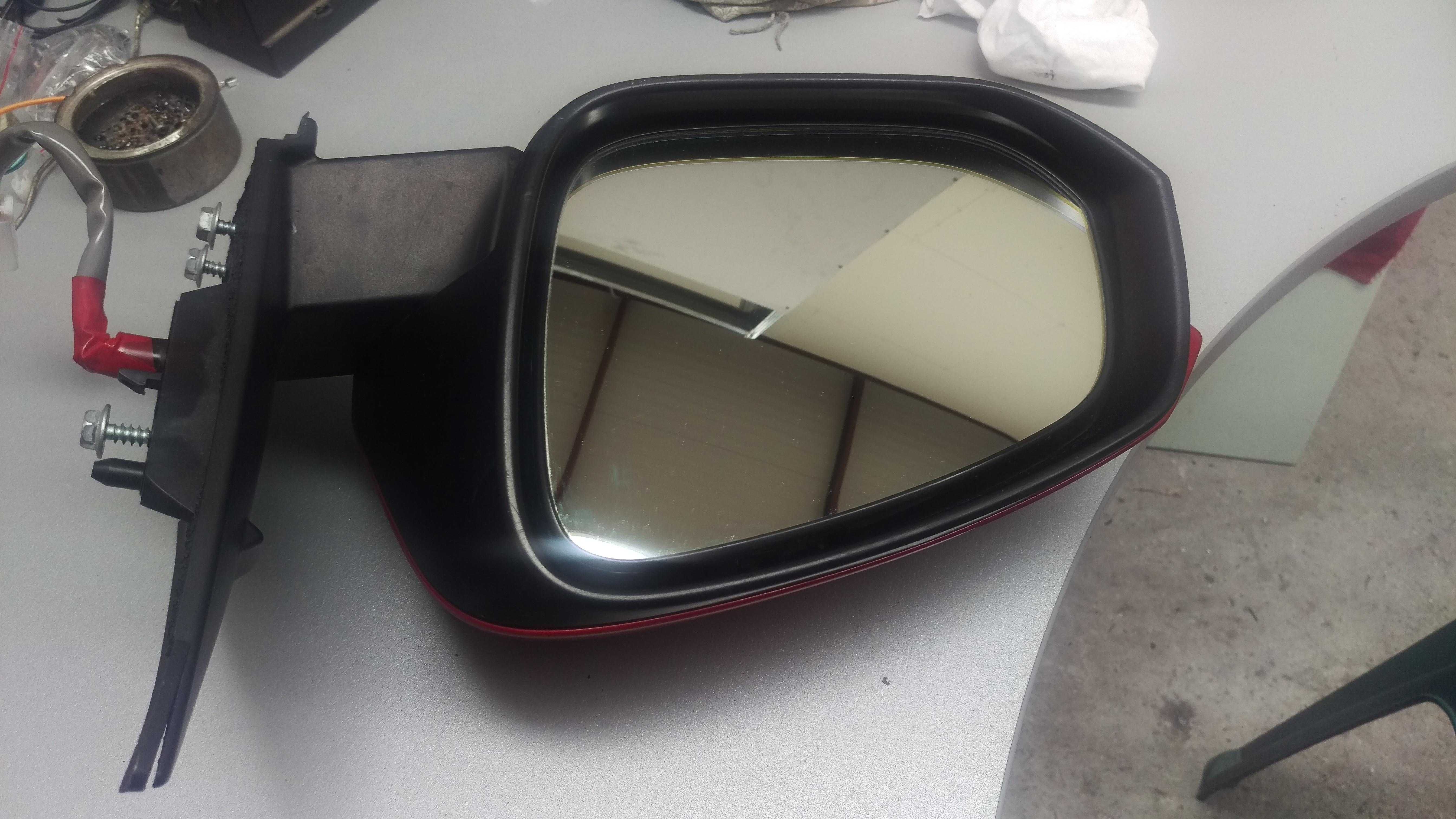 ляво странично огледало toyota rav 4