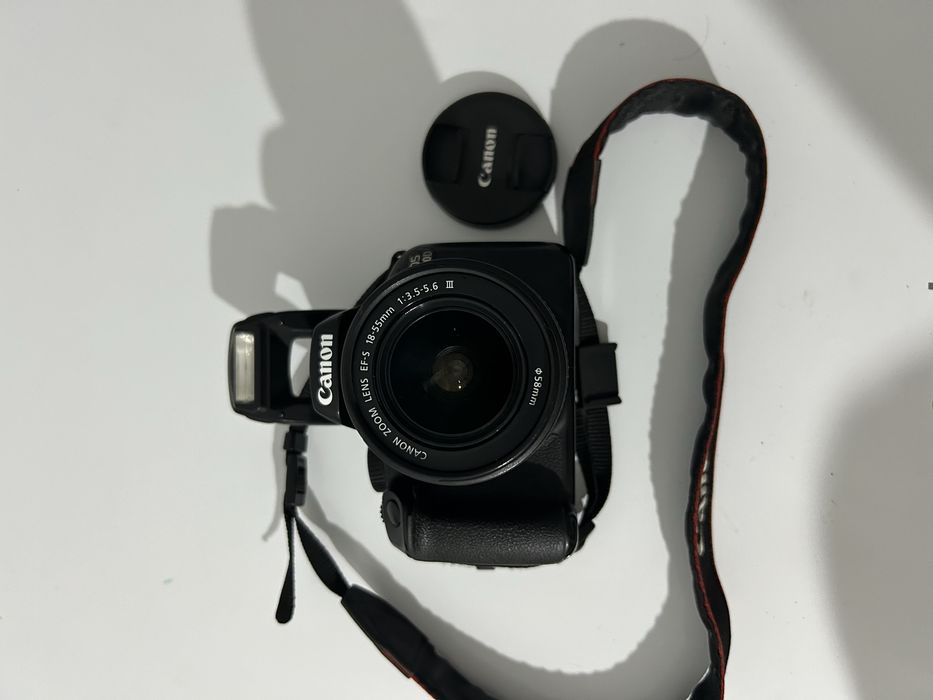 Профессиональный фотоаппарат canon EOS 4000D