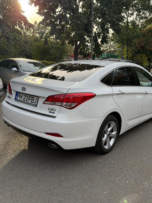 Vând Hyundai i40
