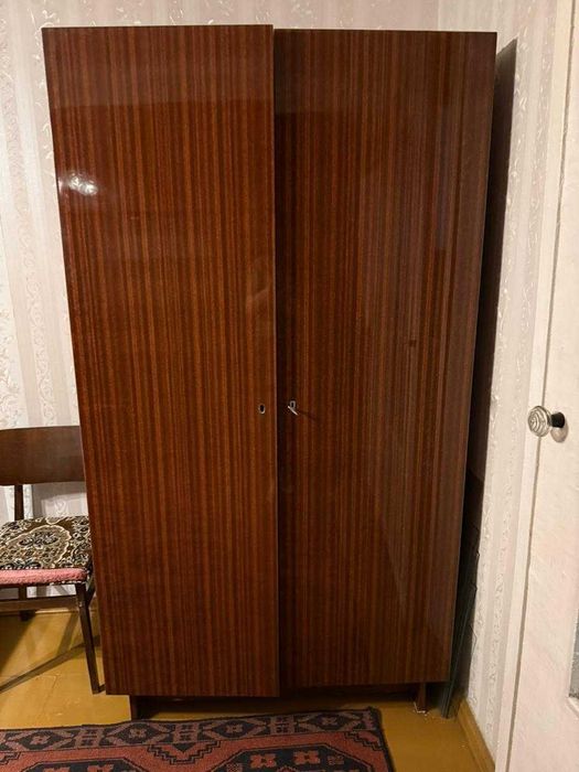 продам плательный шкаф