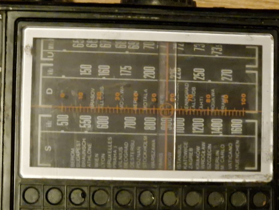 Vând radiocasetofon Unitra Kaspazak RB 3200 Automatic