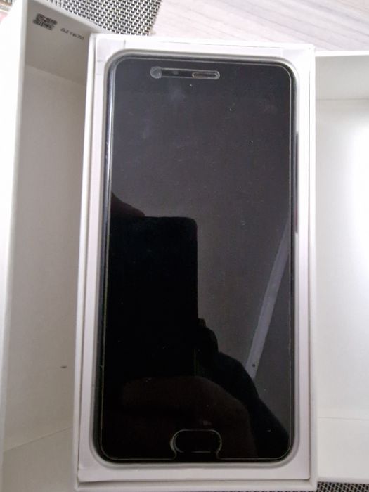 HUAWEI P10 PLUS LEICA. Привезен из Германии