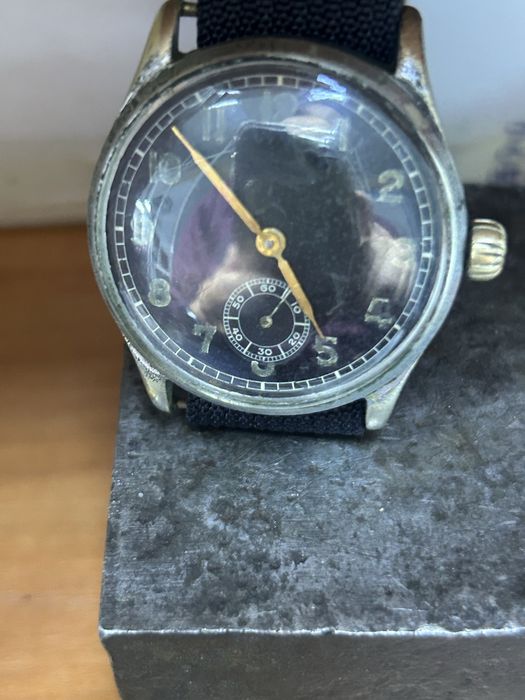 Продам военные часы