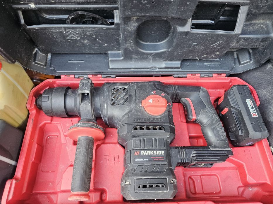 Безчетков Перфоратор Parkside Perfomance PKHAP 2058 А1 + Батерия 4AH