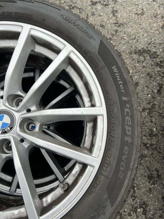 Jante BMW R17 seria 3 - G20 cu cauciucuri de iarna Hankook