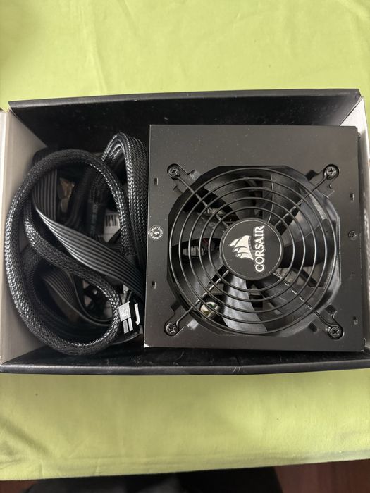 Sursa Corsair CX550M CV550