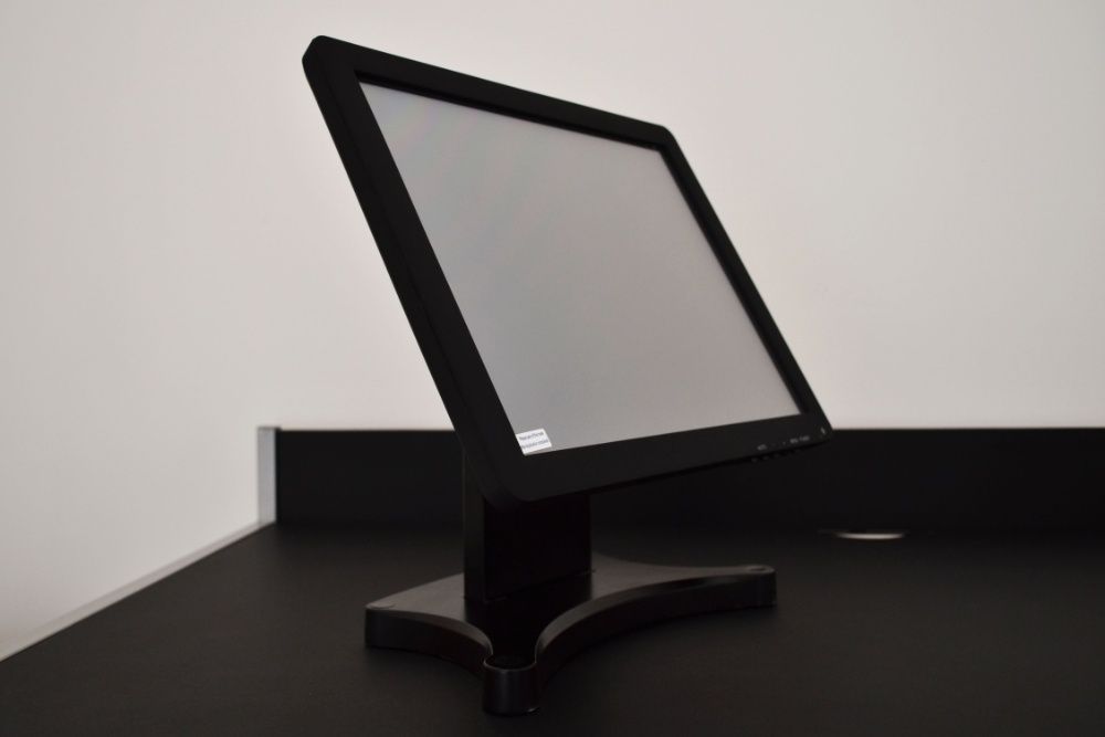 Monitor touchscreen 15 inch, nou, talpa metalica - POS restaurant bar