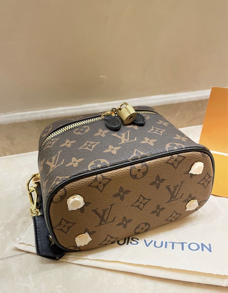 Чанта New Louis vuitton