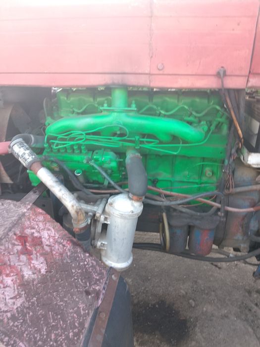 Tractor cu motor de saviem de vânzare și plug reversibil
