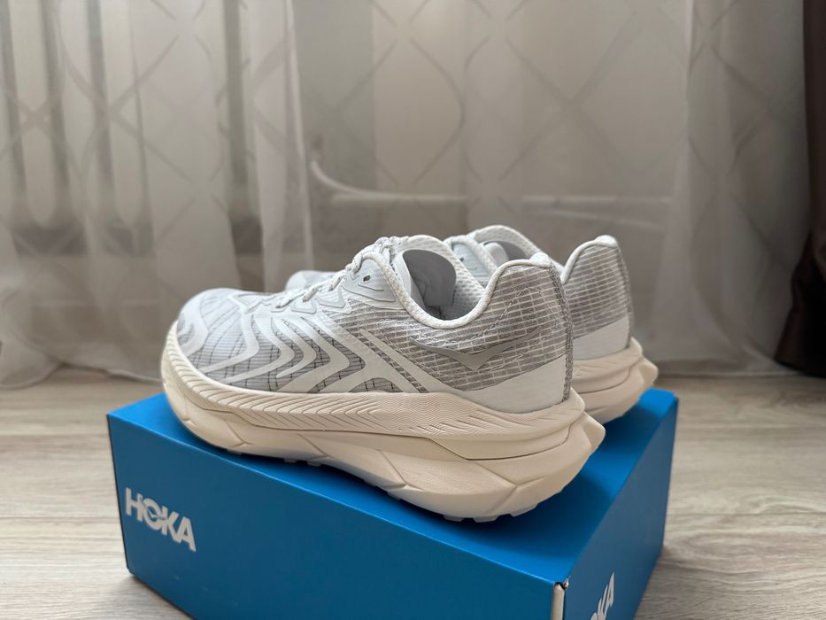 Hoka Tecton X 2 Carbon