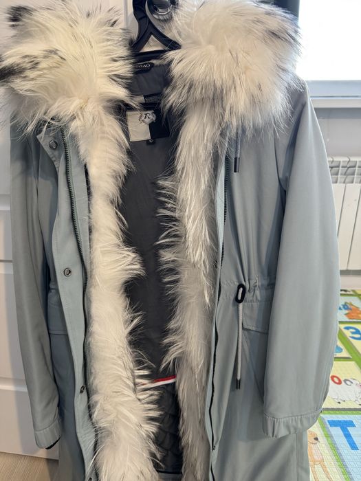 Продам зимнюю куртку