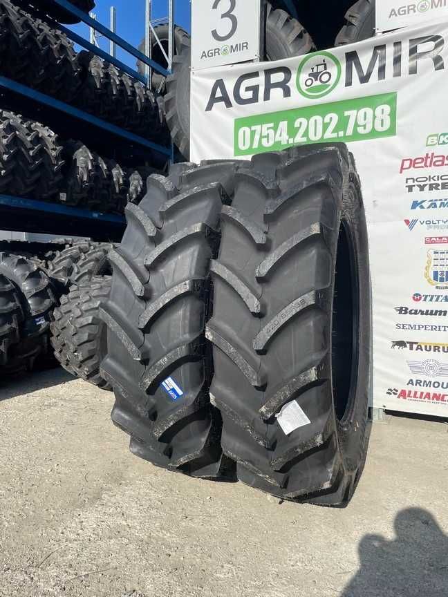 Anvelope noi radiale 420/85R38 marca CEAT pentru tractor spate