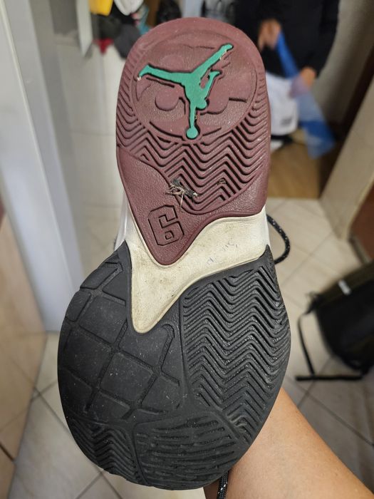 Adidasi Jordan  35