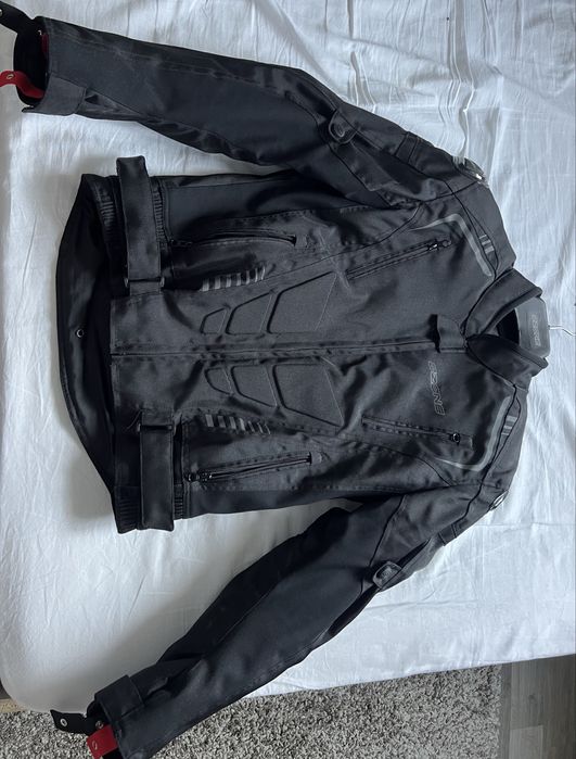 vând echipament moto complet folosit doar de 3 ori in poligon