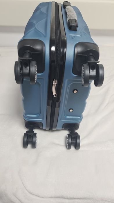 Нови куфари к-т 4 бр.