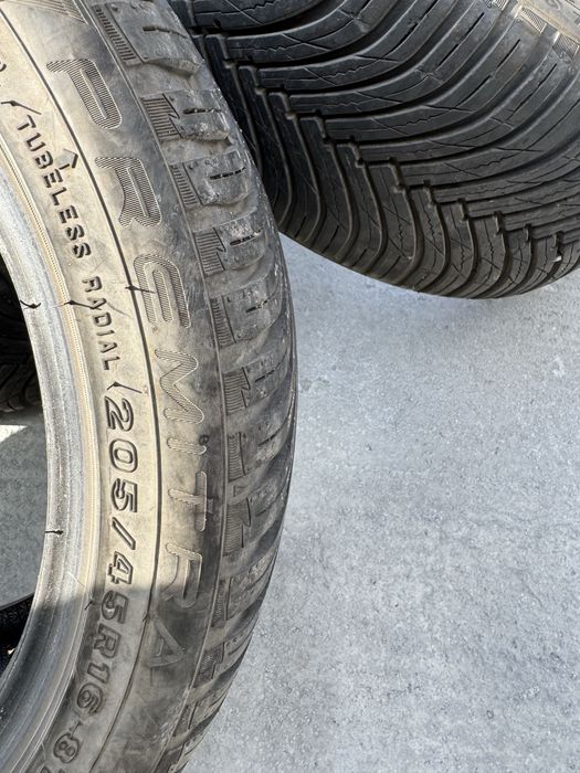 Гуми за автомобил 205/45R16 87V