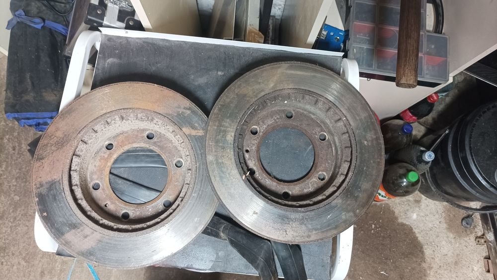 Discuri frana mazda b2500
