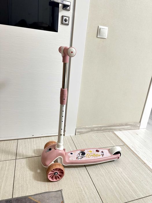 Самокат детский розовый