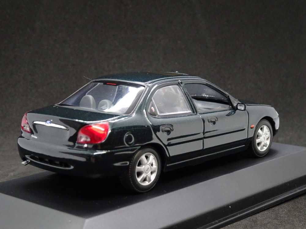 Macheta Ford Mondeo mk2 Sedan Minichamps 1:43