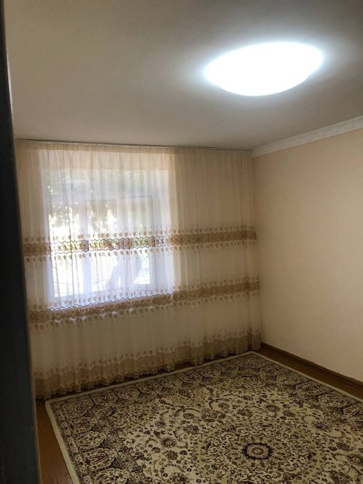 1 xonali uy sotiladi