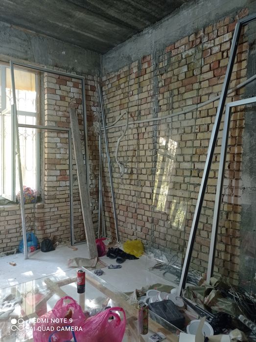 Двери из заколённого стекла. Миробод