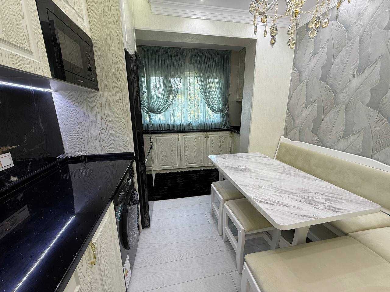 Продаётся 4х комнатная квартира - Садык Азимова - 90 м2 - Евро ремонт