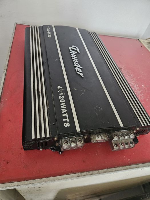 Бас каса JBL с усилвател !!!