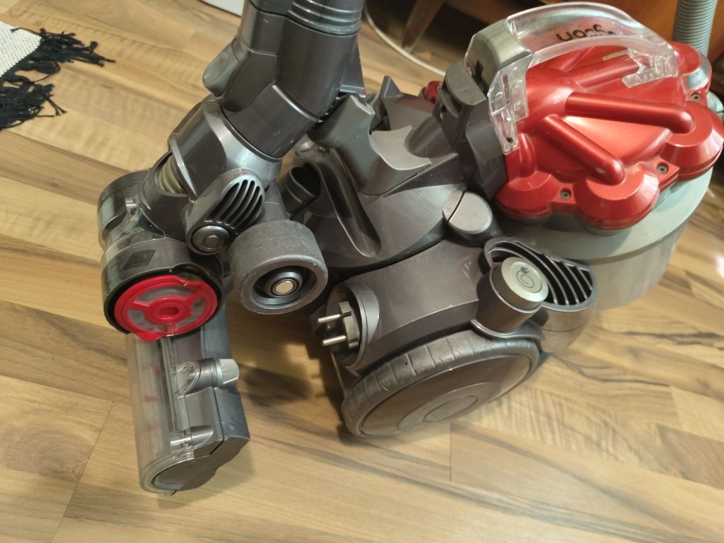 Aspirator Dyson DC 19