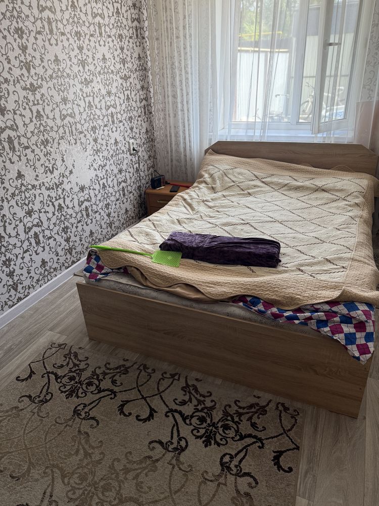 Продам двухспальную кровать