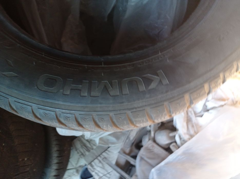 Продам шины KUMHO